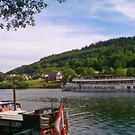 Semesterbostad Am Faehrkopf