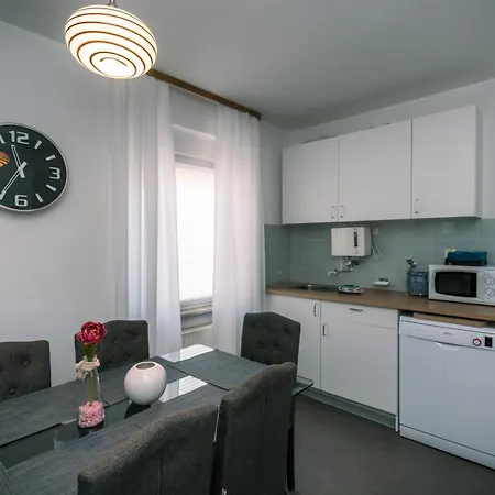 Am Faehrkopf Zell an der Mosel